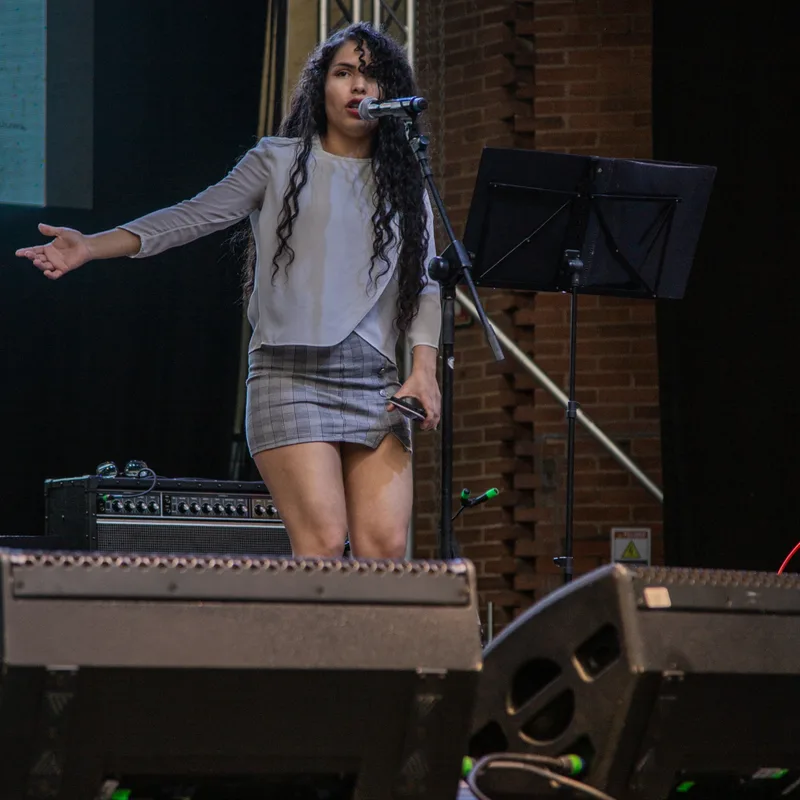 Estudiante de hazel pinto de Classicstone Music Center en Bogotá (2 de 2)