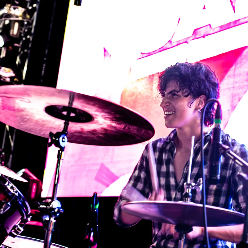 Juan Pablo Castañeda, baterista y percusionista de sesión de Classicstone Music Center