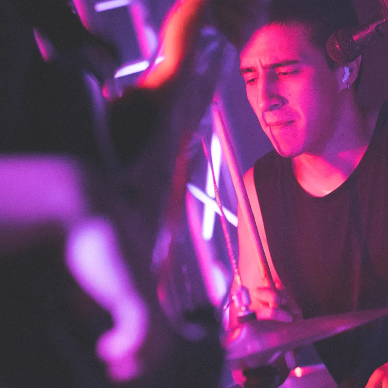 Estudiante de miguel cadena de Classicstone Music Center en Bogotá (2 de 2)