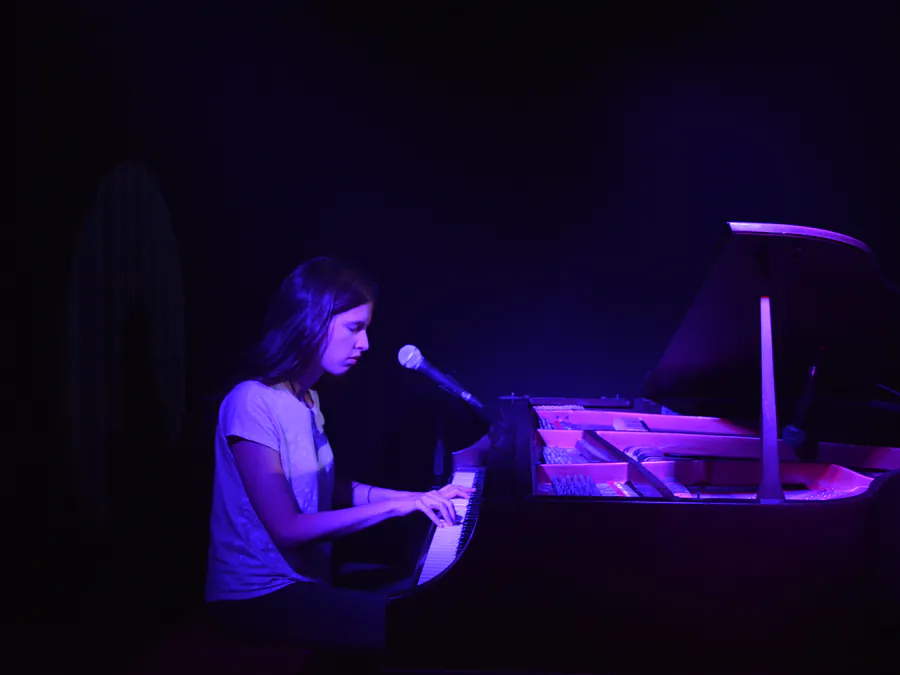 Estudiante de piano de Classicstone Music Center en Bogotá (1 de 8)
