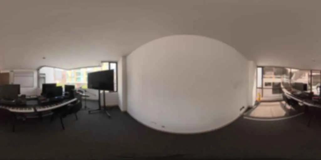 Instalaciones de Classicstone Music Center en Bogotá: salones grupales en recorrido 360°